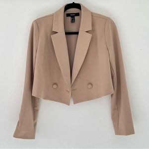 🔥3/$20🔥 NWOT Cropped blazer